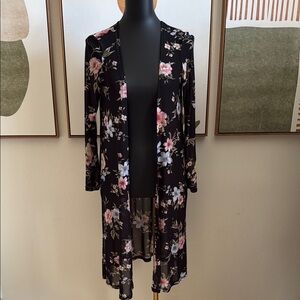 3/$10 Iris Black and Pink Floral Robe Kimono